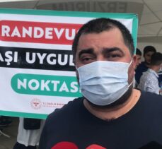 Erzurumsporlu taraftarlardan kentte yürütülen aşı kampanyasına destek