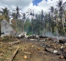 GÜNCELLEME – Filipinler'de düşen askeri uçakta en az 17 kişi öldü
