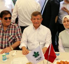 Gelecek Partisi Genel Başkanı Davutoğlu, Kocaeli'de partililerle piknikte bir araya geldi: