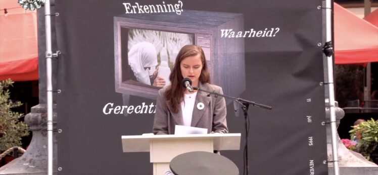 Hollanda'da Srebrenitsa kurbanları soykırımın 26'ncı yılında anıldı