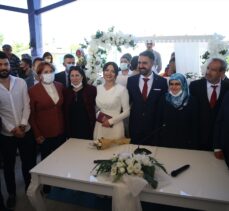 İYİ Parti Genel Başkanı Akşener, Malatya'nın Doğanşehir ve Akçadağ ilçelerinde esnafı ziyaret etti: