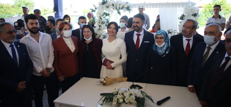 İYİ Parti Genel Başkanı Akşener, Malatya'nın Doğanşehir ve Akçadağ ilçelerinde esnafı ziyaret etti: