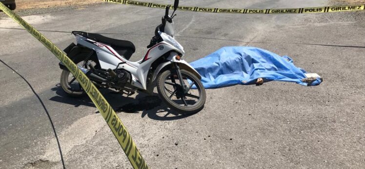 İzmir'de motosikletiyle seyir halindeyken silahlı saldırıya uğrayan kadın, hayatını kaybetti