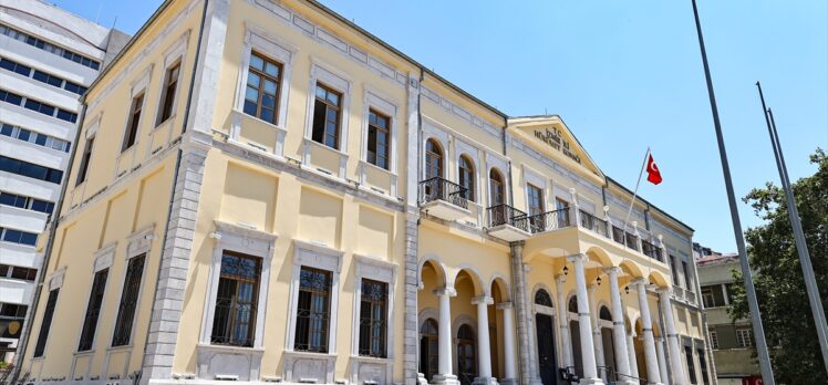 İzmir'de restorasyonu süren Tarihi Hükümet Konağı'nın 15 Temmuz'da hizmete girmesi hedefleniyor