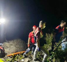 Kastamonu'da uçuruma devrilen otomobilin sürücüsü hayatını kaybetti