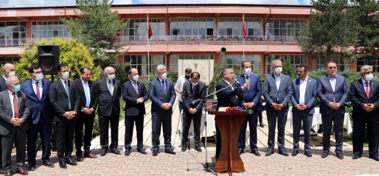 Milli Savunma Komisyonu Başkanı İsmet Yılmaz, Çankırı MKE'de işçilerle buluştu: