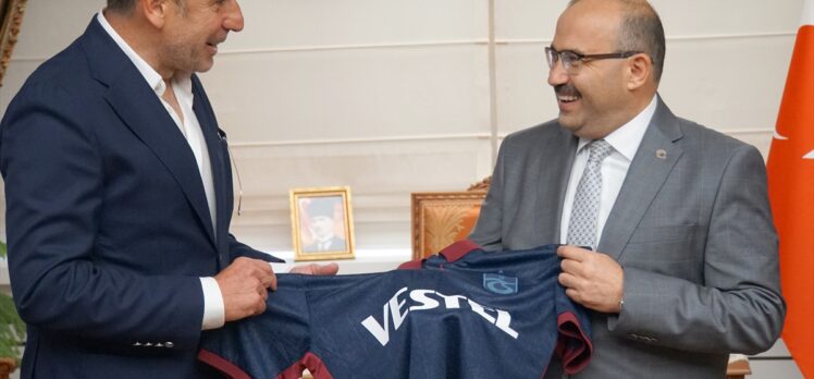 Trabzonspor Teknik Direktörü Avcı, Vali Ustaoğlu'nu ziyaret etti
