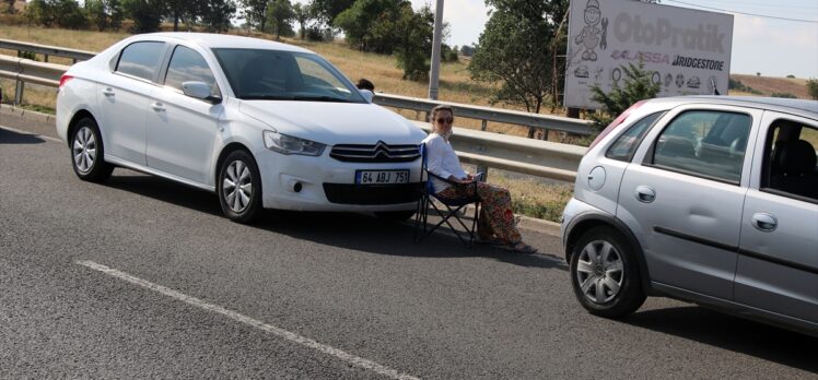 Uşak'ta 8 aracın karıştığı zincirleme trafik kazasında 8 kişi yaralandı