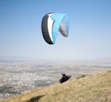 12. Ali Dağı Yamaç Paraşütü Mesafe Şampiyonası, Kayseri'de devam ediyor