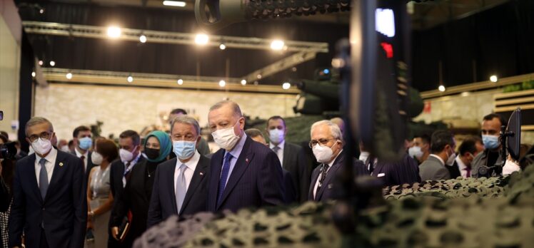Cumhurbaşkanı Erdoğan, İDEF'21 15. Uluslararası Savunma Sanayii Fuarı Açılış Töreni'ne katıldı: (2)