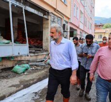 AK Parti İstanbul İl Başkanı Kabaktepe, Bozkurt'ta afetzedeleri ziyaret etti