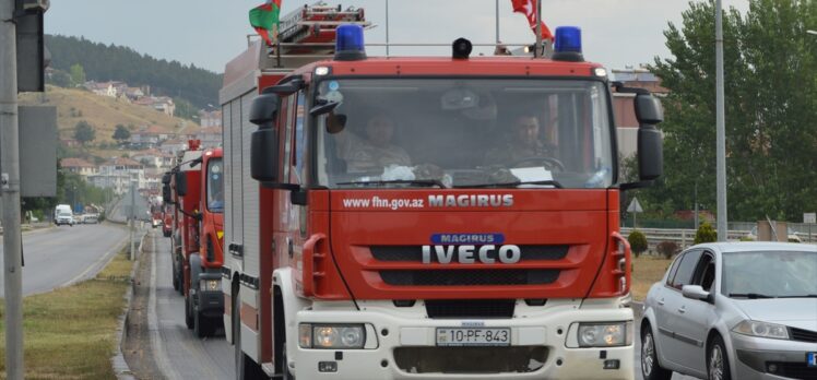 Azerbaycan'ın orman yangınlarına müdahale için gönderdiği üçüncü ekip Havza'dan geçti