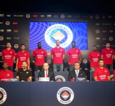 Bahçeşehir Koleji, 2021-2022 sezon kadrosunu tanıttı