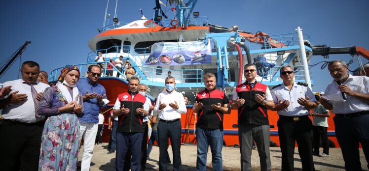 Balıkesirli balıkçılar yeni av sezonu için hazırlıklarını tamamladı