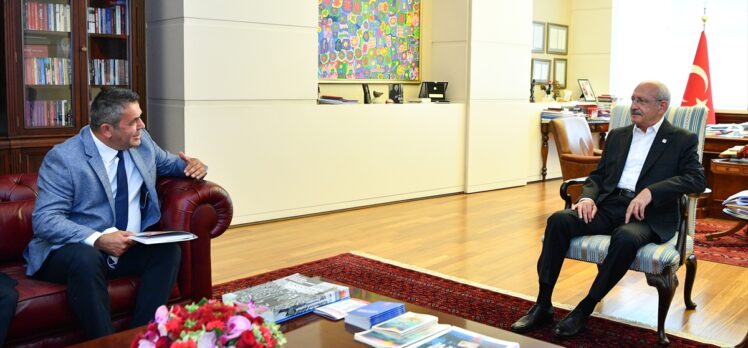 CHP Genel Başkanı Kılıçdaroğlu, Birleşik Kamu-İş Konfederasyonu heyetini kabul etti