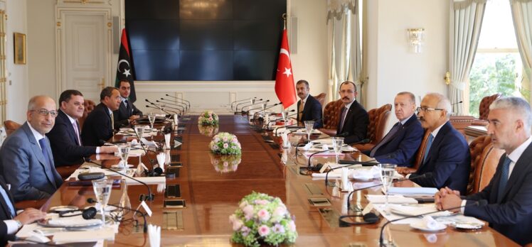 Cumhurbaşkanı Erdoğan ve Libya Başbakanı Dibeybe, heyetler arası görüşmede bir araya geldi