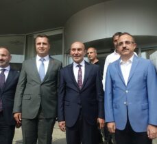 İzmir'de Büyükşehir Belediye Başkanı Soyer ve AK Parti İl Başkanı Sürekli “kentsel dönüşüm” gündemiyle bir araya geldi