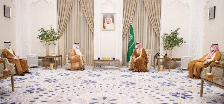 Katar Emiri'nden, Suudi Arabistan Veliaht Prensi'ne ikili ilişkilerin güçlendirilmesi mesajı