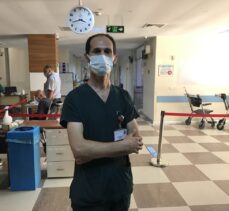Kovid-19 hastalarının “aşı yaptırmama” pişmanlığına şahit olan hemşire aşı çağrısı yaptı