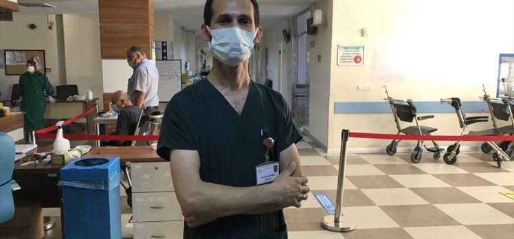 Kovid-19 hastalarının “aşı yaptırmama” pişmanlığına şahit olan hemşire aşı çağrısı yaptı