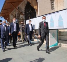 Kültür ve Turizm Bakanı Mehmet Nuri Ersoy, Mevlana Müzesi'ni ziyaret etti