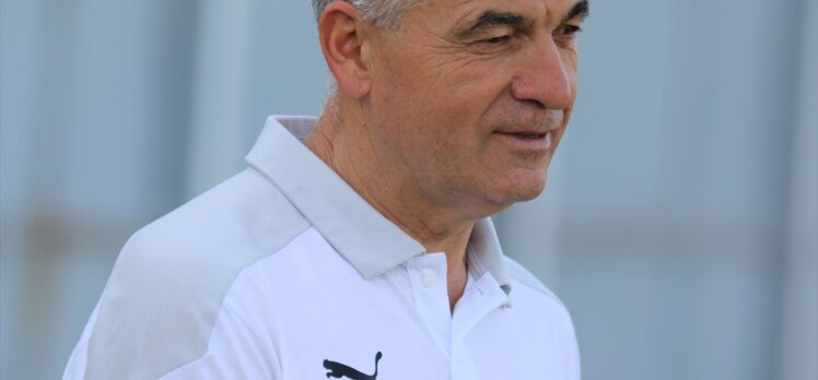 Sivasspor Teknik Direktörü Çalımbay'dan taraftara çağrı: