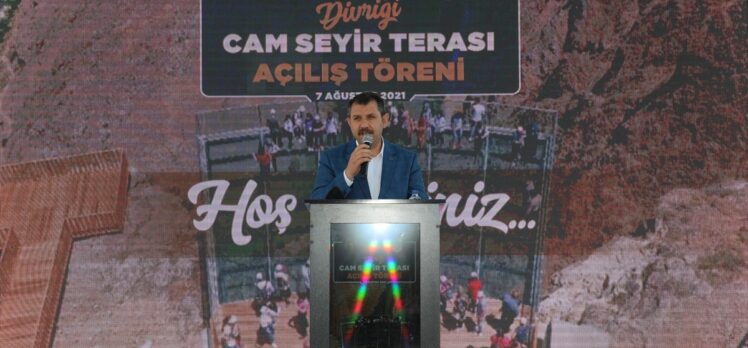 Sivas'ta adrenalin tutkunlarını ağırlayacak “cam seyir terası” ziyarete açıldı
