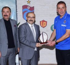 Trabzon Valisi Ustaoğlu'ndan Trabzonspor'a ziyaret