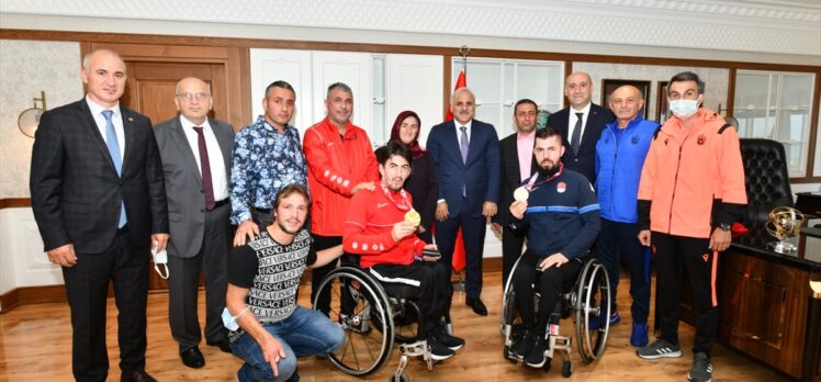 2020 Tokyo Paralimpik Oyunları'nda madalya kazanan Abdullah ve kardeşi Ali Öztürk, Trabzon'da ziyaretlerde bulundu