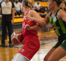 “25. Yıl Kadın Basketbol Turnuvası”nda ilk günün maçları tamamlandı