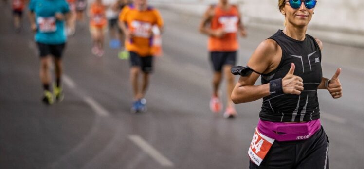 9 Eylül Uluslararası İzmir Yarı Maratonu tamamlandı