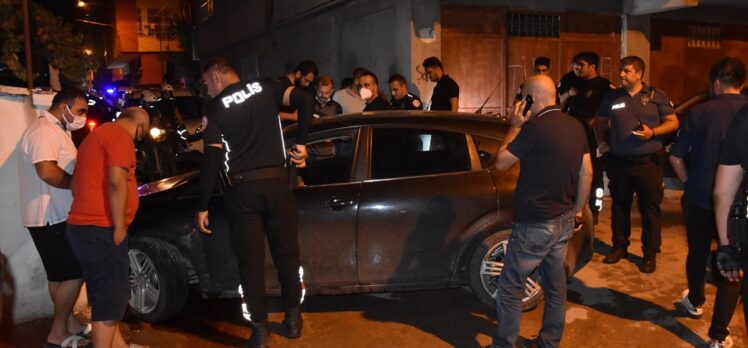 Adana'da “dur” ihtarına uymayan şüpheli kaza yapınca yakalandı