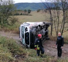 Ambulans ile otomobilin çarpıştığı kazada 5 kişi yaralandı