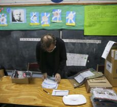 Arjantin halkı parlamento ön seçimleri için sandık başında
