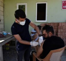 Aşı timleri Bayburt'un “mavi” kategoriye geçmesi için köyleri dolaşıyor