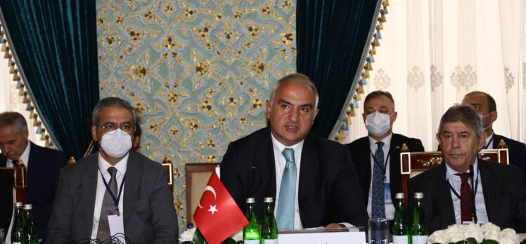 Büyükşehir Belediye Başkanı Alinur Aktaş, Bursa'yı Türk dünyasına anlattı