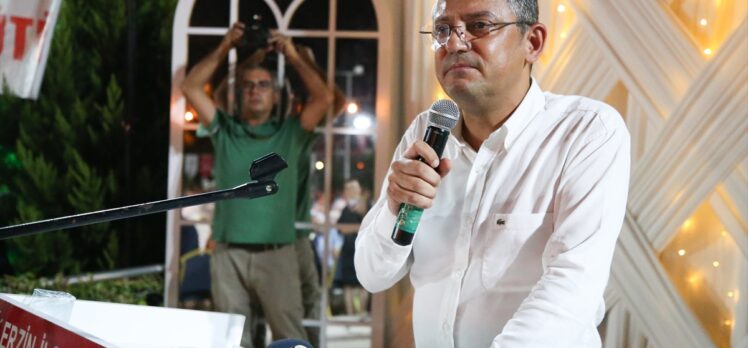 CHP Grup Başkanvekili Özgür Özel, Hatay Erzin'de partililerle buluştu
