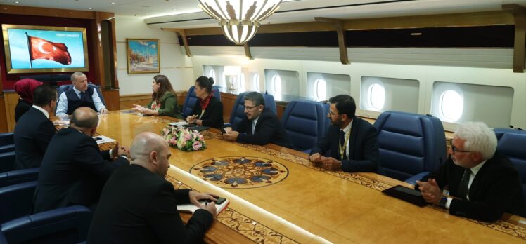 Cumhurbaşkanı Erdoğan, Rusya dönüşü uçakta gazetecilerin sorularını yanıtladı: (1)