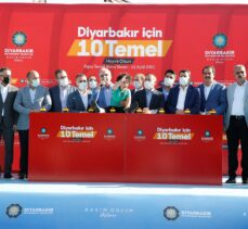 Diyarbakır'da 10 proje için toplu temel atma töreni düzenlendi