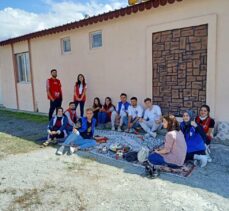 Erzurum'da gençler kırsaldaki yaşamı tanımak için bir günü köyde geçirdi