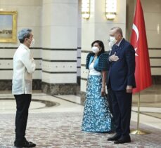 Filipinler'in Ankara Büyükelçisi Algabre, Cumhurbaşkanı Erdoğan'a güven mektubu sundu
