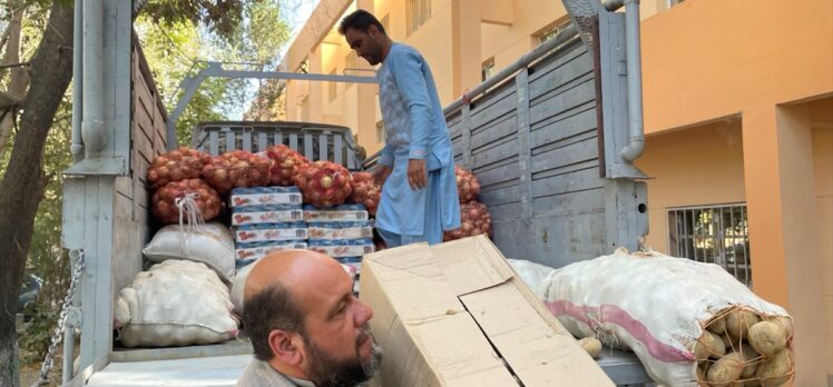 İHH, Afganistan'da 2 hastaneye gıda yardımı ulaştırdı