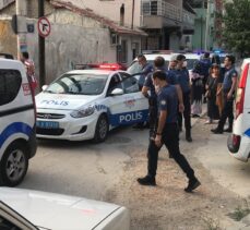 İzmir'de silahlı saldırıda 1'i bebek 5'i çocuk 12 kişi yaralandı