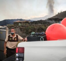 Kanarya Adaları'nda faaliyete geçen yanardağdan dolayı bölgedeki 5 bin kişi tahliye ediliyor