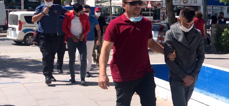 Kırşehir'de bakır kablo ve demir çalan iki zanlı polisin dikkati sayesinde yakalandı