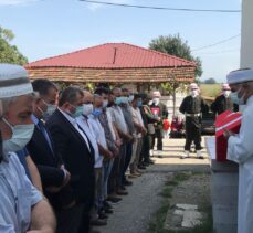 Sakarya'da Gaziler Günü'nde vefat eden Kıbrıs gazisi toprağa verildi
