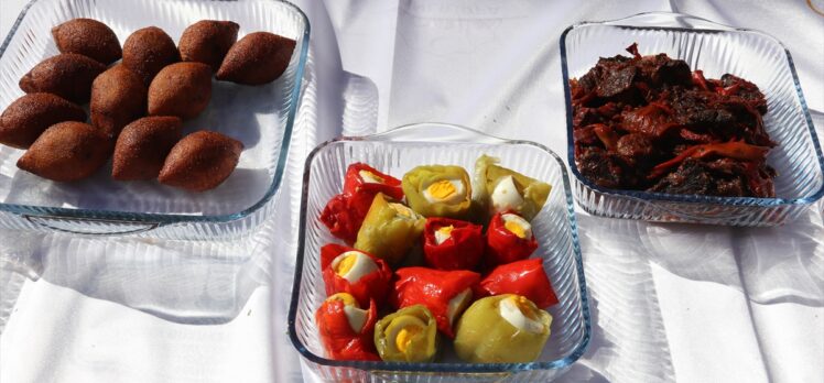 Şanlıurfa'da biberden yapılan 40 çeşit kahvaltılık tanıtıldı