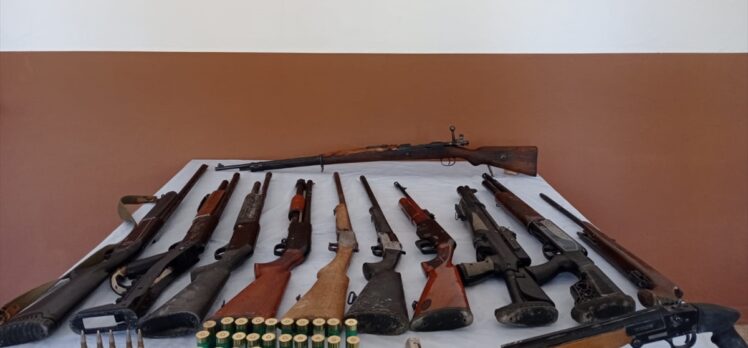 Şanlıurfa'da silah kaçakçılığı yaptıkları iddiasıyla 2 kişi yakalandı
