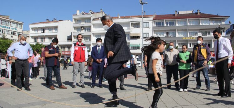 Sinop'ta afetzede çocukların yüzü oyun etkinliğiyle güldü