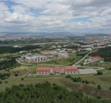 Sivas Cumhuriyet Üniversitesi, Kovid-19'la geçen 1,5 senelik özlemi tanıtım filmiyle ele aldı